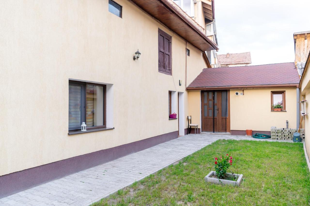 Mario'S Cozy Apartment Râșnov Zewnętrze zdjęcie